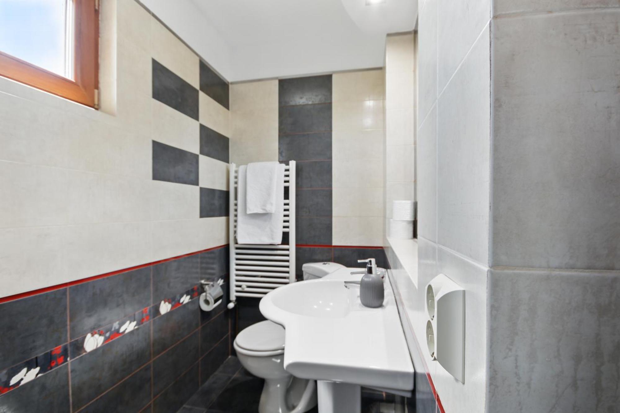 Casa Galand Hotel Parscov Bagian luar foto